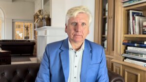 The law on money laundering is changing 1,2,3! 1 Dr. Thomas Schulte bundesweiter Rechtsanwalt